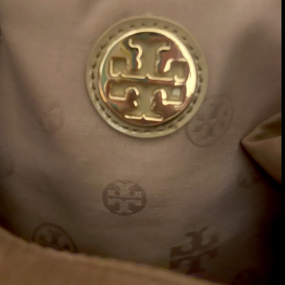 Tory Burch tote in grey🩶 (gift 🎁 included) - Picture 5 of 7